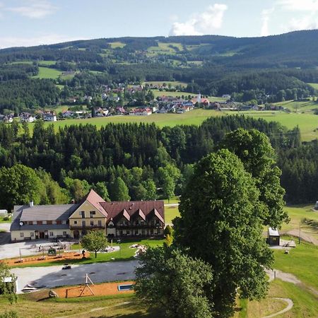 Готель Gasthof Wiesenhofer Miesenbach  Екстер'єр фото